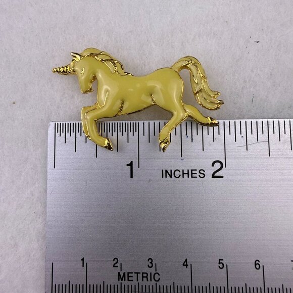 Unknown Womens Gold Tone Enamel Yellow Unicorn Brooch Pin Fantasy Jewelry - Picture 3 of 3